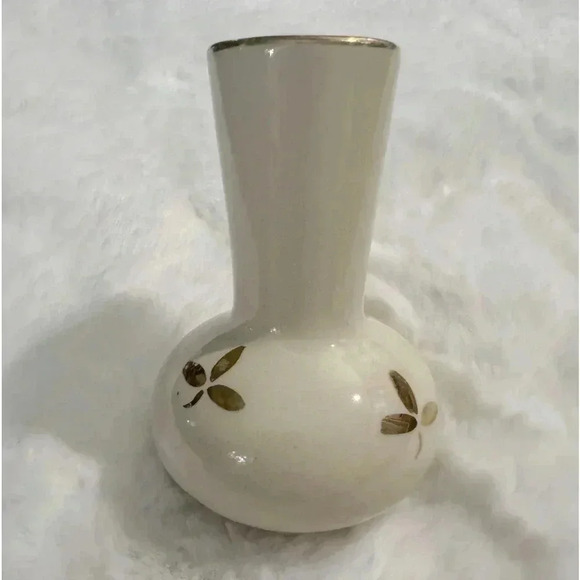 Vintage MCM Ceramic Cream & Gold Floral Handpainted Small Vase 70’s 80’s Fun - Picture 1 of 12